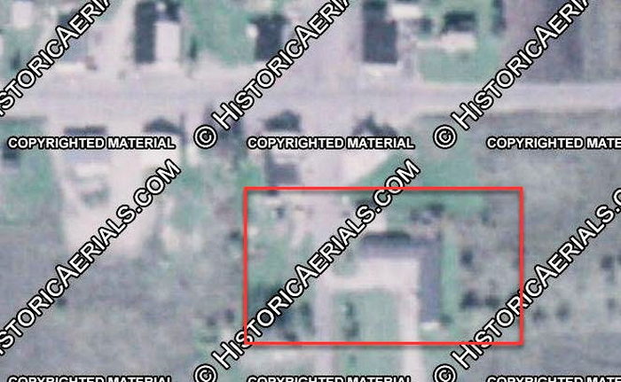 Hubbard Lake Motel - 1982 Aerial (newer photo)